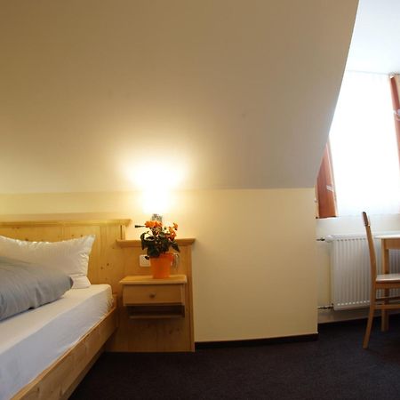 Emmering  Landhotel Graetz חדר תמונה