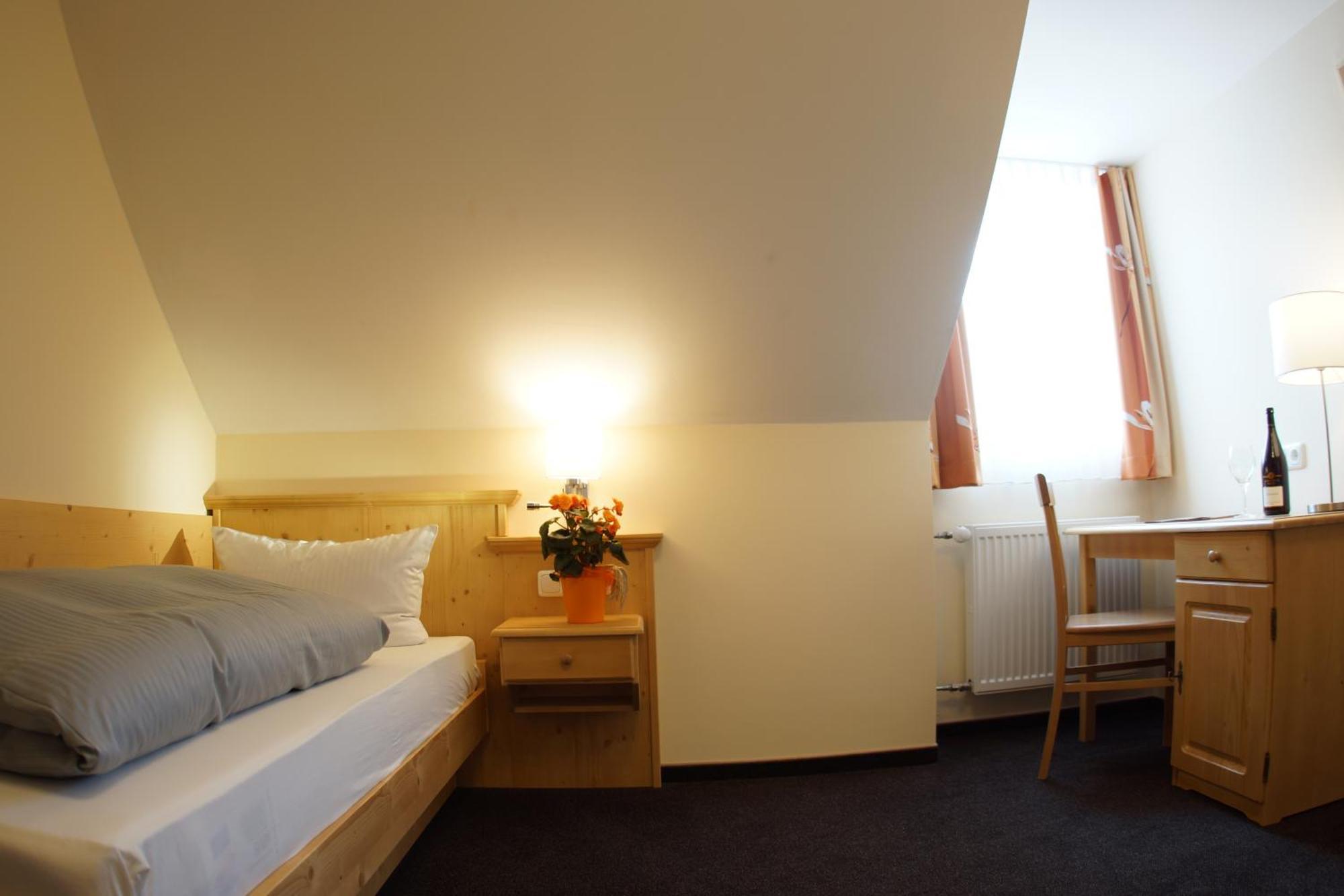 Emmering  Landhotel Graetz חדר תמונה