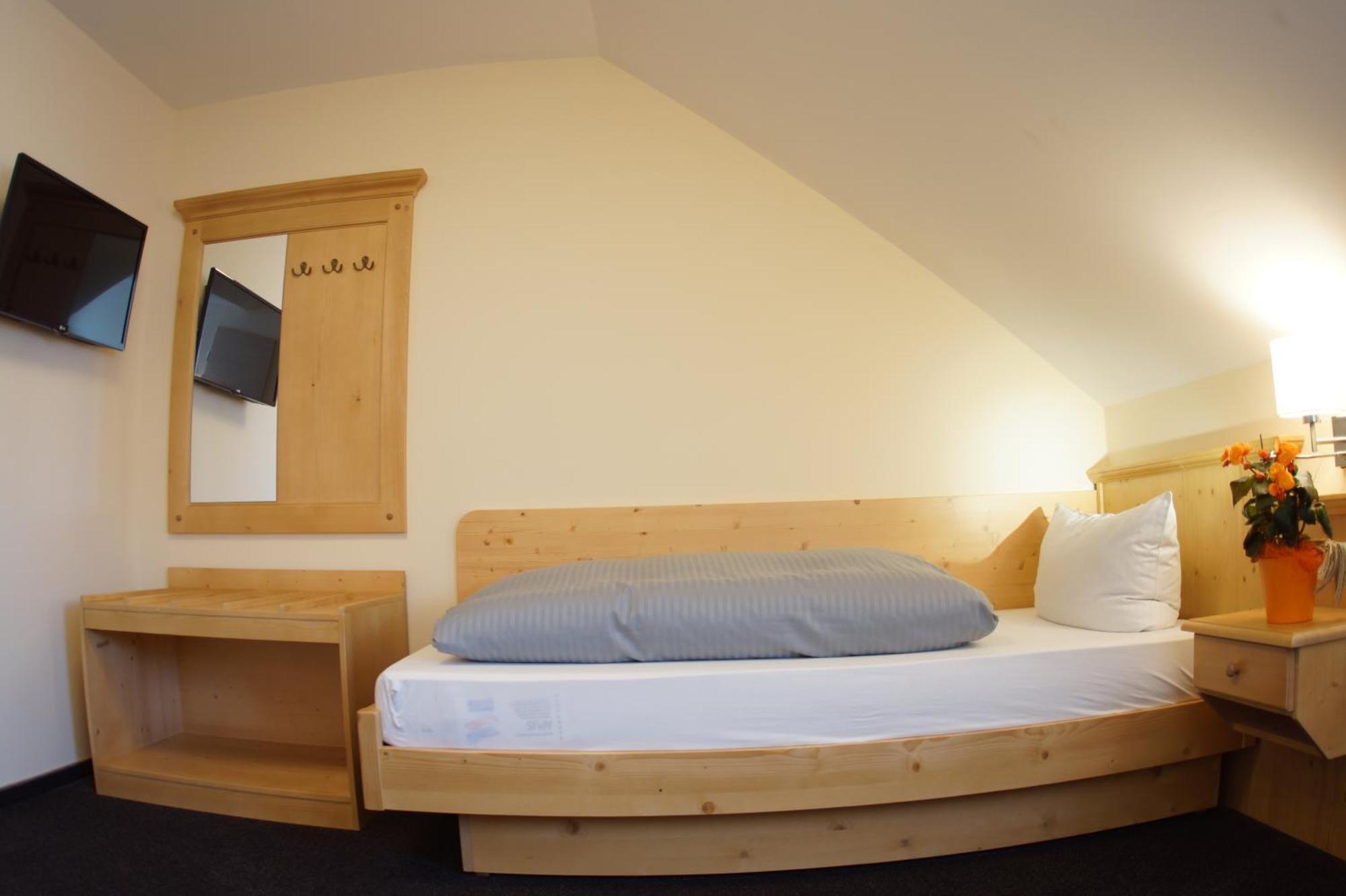 Emmering  Landhotel Graetz חדר תמונה