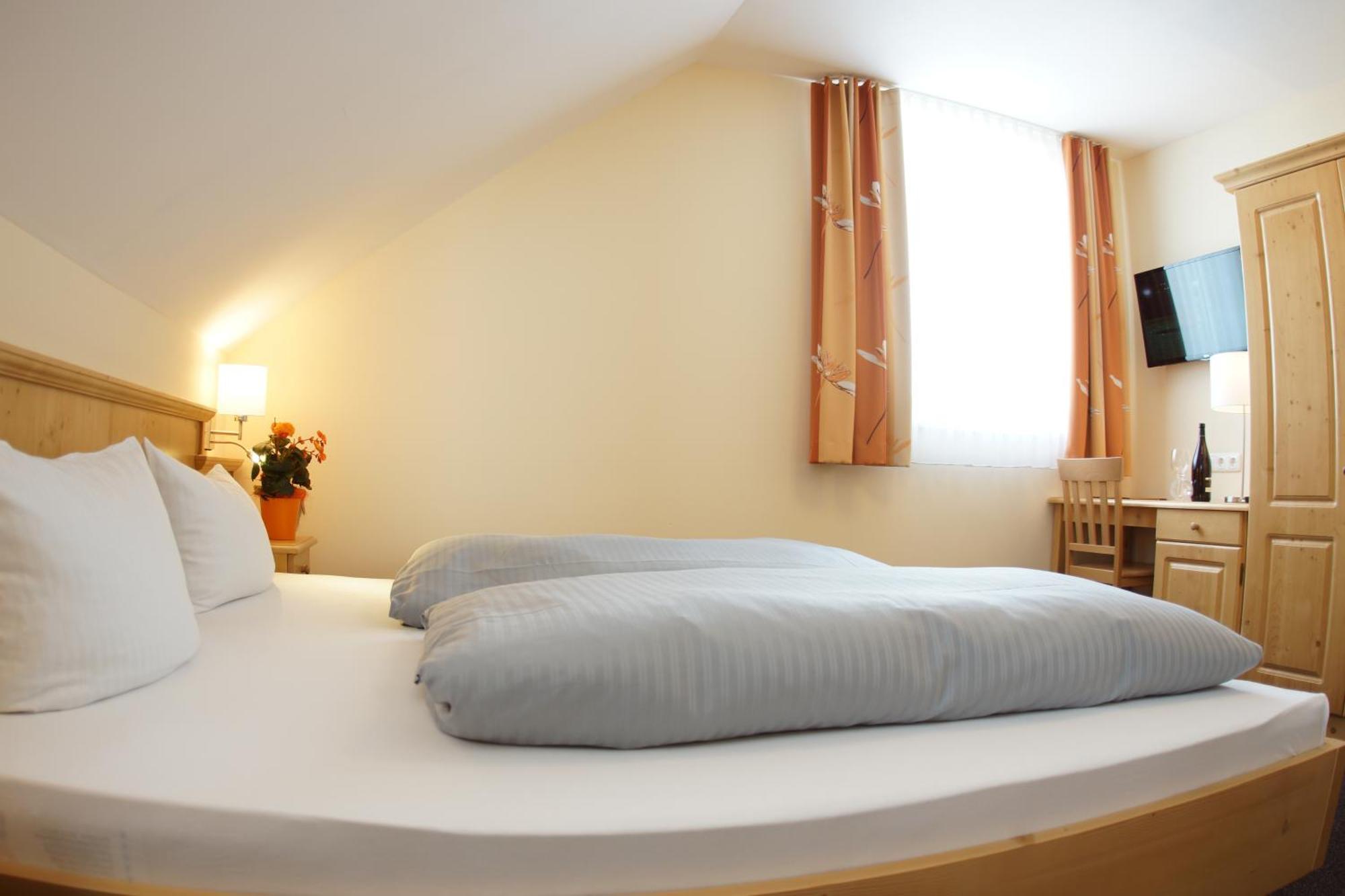 Emmering  Landhotel Graetz חדר תמונה